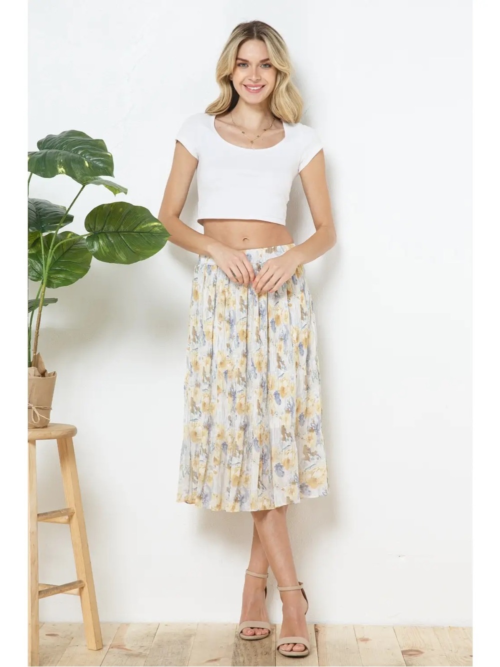 NWT Textured Floral Midi Skirt - 254-256